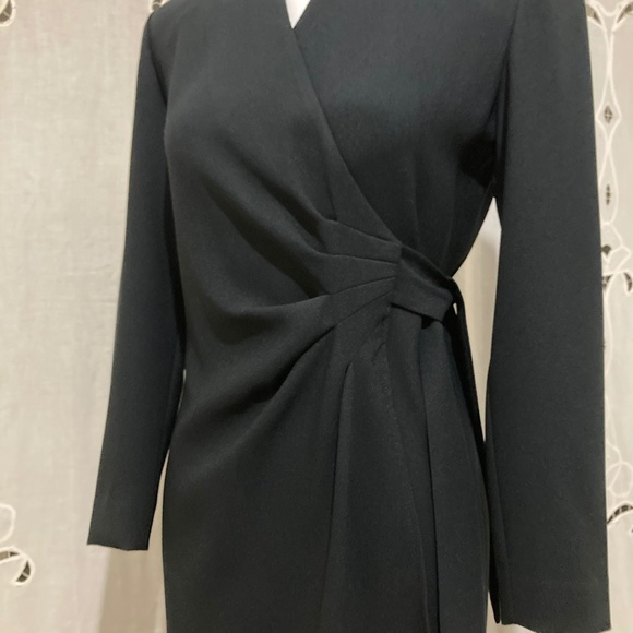 Glamorous Vintage Liz Claiborne, Wrap Dress, Black, Size 2P - Picture 2 of 7